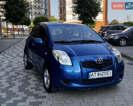 Синій Тойота Яріс, об'ємом двигуна 1.3 л та пробігом 175 тис. км за 6000 $, фото 1 на Automoto.ua