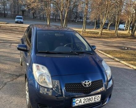 Синий Тойота Ярис, объемом двигателя 1.36 л и пробегом 131 тыс. км за 6100 $, фото 1 на Automoto.ua