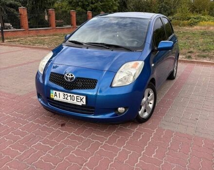 Синий Тойота Ярис, объемом двигателя 1.3 л и пробегом 105 тыс. км за 6200 $, фото 1 на Automoto.ua