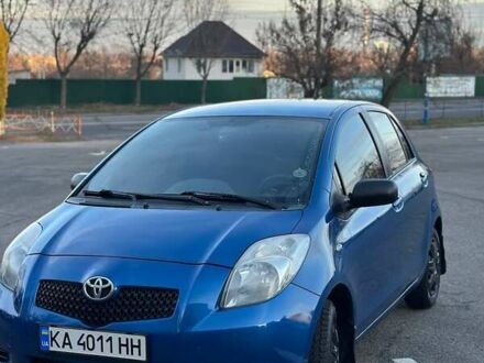 Синий Тойота Ярис, объемом двигателя 1.3 л и пробегом 160 тыс. км за 6350 $, фото 1 на Automoto.ua
