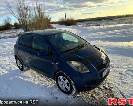 Синий Тойота Ярис, объемом двигателя 1.4 л и пробегом 180 тыс. км за 4750 $, фото 1 на Automoto.ua