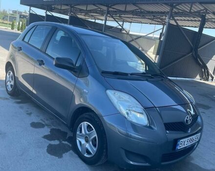 Синий Тойота Ярис, объемом двигателя 1 л и пробегом 151 тыс. км за 5750 $, фото 1 на Automoto.ua