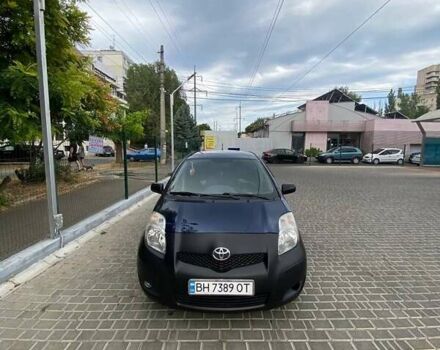 Синий Тойота Ярис, объемом двигателя 1 л и пробегом 205 тыс. км за 4500 $, фото 1 на Automoto.ua