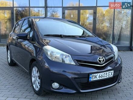 Тойота Яріс 2013 у Рівному на Automoto.ua Синій Тойота Яріс, об'ємом двигуна 1.4 л та пробігом 173 тис. км за 8400 $, фото 1 на Automoto.ua