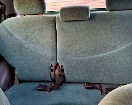 Зеленый Тойота Ярис, объемом двигателя 1 л и пробегом 254 тыс. км за 3000 $, фото 3 на Automoto.ua