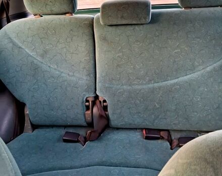 Зеленый Тойота Ярис, объемом двигателя 1 л и пробегом 254 тыс. км за 3000 $, фото 5 на Automoto.ua