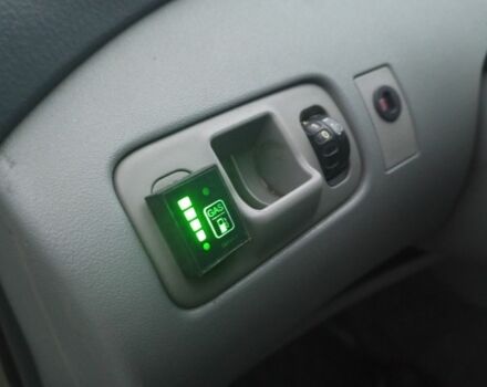 Зеленый Тойота Ярис, объемом двигателя 1 л и пробегом 370 тыс. км за 3000 $, фото 11 на Automoto.ua