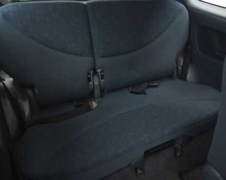 Зеленый Тойота Ярис, объемом двигателя 1 л и пробегом 370 тыс. км за 3000 $, фото 12 на Automoto.ua