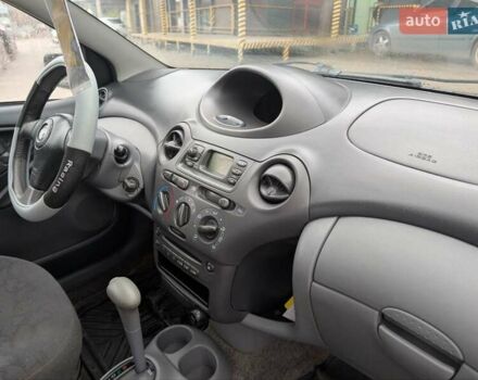 Зеленый Тойота Ярис, объемом двигателя 1.3 л и пробегом 250 тыс. км за 3350 $, фото 16 на Automoto.ua