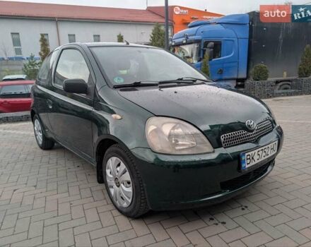 Зеленый Тойота Ярис, объемом двигателя 1.3 л и пробегом 250 тыс. км за 3350 $, фото 1 на Automoto.ua