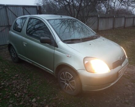 Зеленый Тойота Ярис, объемом двигателя 1 л и пробегом 370 тыс. км за 3000 $, фото 6 на Automoto.ua