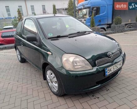 Зеленый Тойота Ярис, объемом двигателя 1.3 л и пробегом 250 тыс. км за 3350 $, фото 2 на Automoto.ua