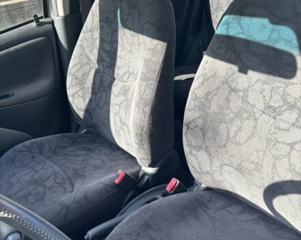 Зеленый Тойота Ярис, объемом двигателя 1.3 л и пробегом 132 тыс. км за 6500 $, фото 6 на Automoto.ua