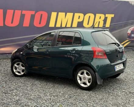 Зелений Тойота Яріс, об'ємом двигуна 1.4 л та пробігом 1 тис. км за 4600 $, фото 4 на Automoto.ua