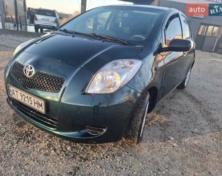 Зелений Тойота Яріс, об'ємом двигуна 1 л та пробігом 188 тис. км за 3750 $, фото 3 на Automoto.ua