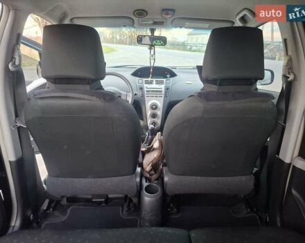 Зелений Тойота Яріс, об'ємом двигуна 1 л та пробігом 188 тис. км за 3750 $, фото 24 на Automoto.ua