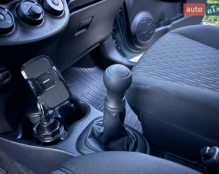 Зеленый Тойота Ярис, объемом двигателя 1 л и пробегом 60 тыс. км за 6200 $, фото 43 на Automoto.ua