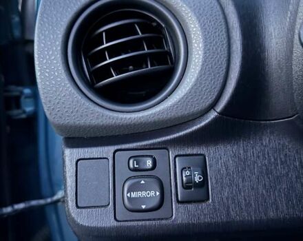 Зеленый Тойота Ярис, объемом двигателя 1 л и пробегом 60 тыс. км за 6200 $, фото 42 на Automoto.ua