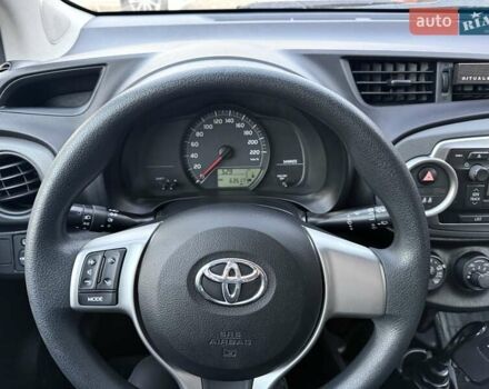 Зеленый Тойота Ярис, объемом двигателя 1 л и пробегом 60 тыс. км за 6200 $, фото 11 на Automoto.ua