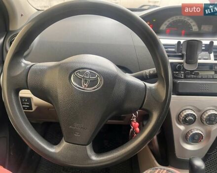 Зелений Тойота Яріс, об'ємом двигуна 1.3 л та пробігом 173 тис. км за 6400 $, фото 4 на Automoto.ua