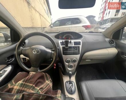 Зелений Тойота Яріс, об'ємом двигуна 1.3 л та пробігом 173 тис. км за 6400 $, фото 5 на Automoto.ua