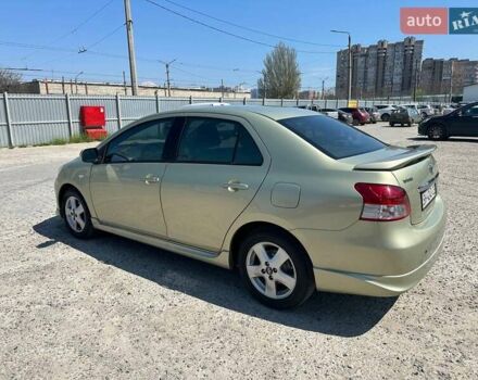 Зелений Тойота Яріс, об'ємом двигуна 1.5 л та пробігом 119 тис. км за 7000 $, фото 3 на Automoto.ua