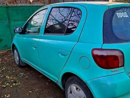 Зеленый Тойота Ярис, объемом двигателя 1 л и пробегом 254 тыс. км за 3000 $, фото 1 на Automoto.ua