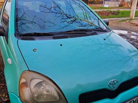 Зелений Тойота Яріс, об'ємом двигуна 1 л та пробігом 254 тис. км за 3000 $, фото 1 на Automoto.ua