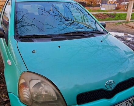 Зеленый Тойота Ярис, объемом двигателя 1 л и пробегом 254 тыс. км за 3000 $, фото 1 на Automoto.ua