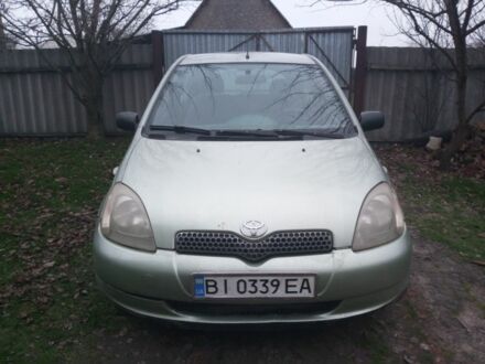 Зеленый Тойота Ярис, объемом двигателя 1 л и пробегом 370 тыс. км за 3000 $, фото 1 на Automoto.ua