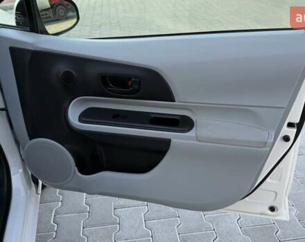 Белый Тойота Aqua, объемом двигателя 1.5 л и пробегом 85 тыс. км за 10499 $, фото 26 на Automoto.ua