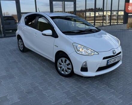 Белый Тойота Aqua, объемом двигателя 1.5 л и пробегом 85 тыс. км за 10499 $, фото 1 на Automoto.ua
