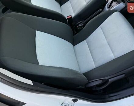 Белый Тойота Aqua, объемом двигателя 1.5 л и пробегом 85 тыс. км за 10499 $, фото 27 на Automoto.ua