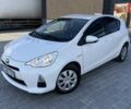 Белый Тойота Aqua, объемом двигателя 1.5 л и пробегом 85 тыс. км за 10499 $, фото 5 на Automoto.ua