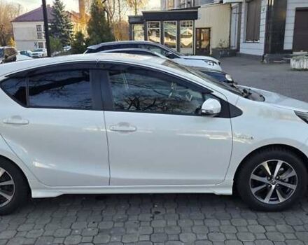 Белый Тойота Aqua, объемом двигателя 1.5 л и пробегом 51 тыс. км за 12800 $, фото 11 на Automoto.ua