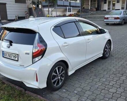 Белый Тойота Aqua, объемом двигателя 1.5 л и пробегом 51 тыс. км за 12800 $, фото 5 на Automoto.ua