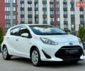 Білий Тойота Aqua, об'ємом двигуна 1.5 л та пробігом 38 тис. км за 13400 $, фото 4 на Automoto.ua