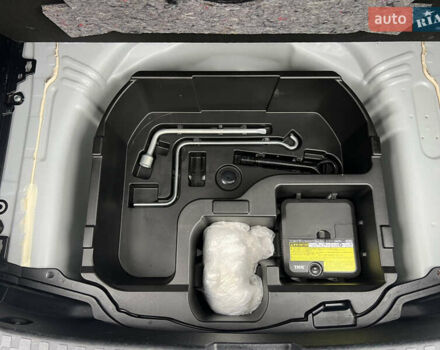 Белый Тойота Aqua, объемом двигателя 1.5 л и пробегом 61 тыс. км за 13200 $, фото 23 на Automoto.ua