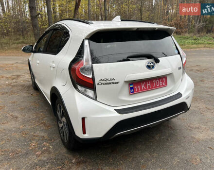 Белый Тойота Aqua, объемом двигателя 1.5 л и пробегом 61 тыс. км за 13200 $, фото 9 на Automoto.ua