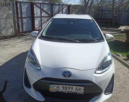 Білий Тойота Aqua, об'ємом двигуна 1.5 л та пробігом 92 тис. км за 12200 $, фото 1 на Automoto.ua