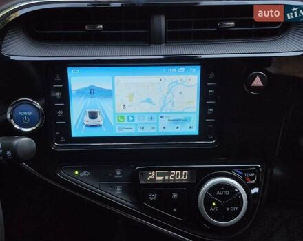 Білий Тойота Aqua, об'ємом двигуна 1.5 л та пробігом 80 тис. км за 12699 $, фото 32 на Automoto.ua