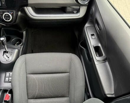 Білий Тойота Aqua, об'ємом двигуна 1.5 л та пробігом 86 тис. км за 12800 $, фото 40 на Automoto.ua