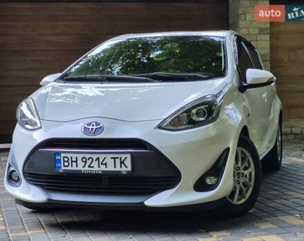 Білий Тойота Aqua, об'ємом двигуна 1.5 л та пробігом 80 тис. км за 12699 $, фото 14 на Automoto.ua