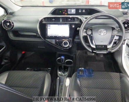 Белый Тойота Aqua, объемом двигателя 1.5 л и пробегом 79 тыс. км за 12700 $, фото 48 на Automoto.ua