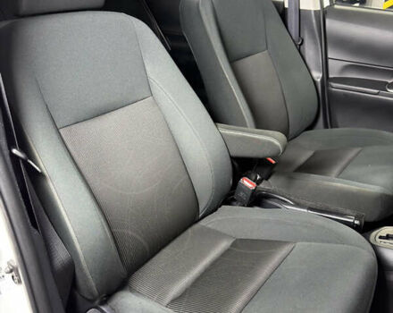 Білий Тойота Aqua, об'ємом двигуна 1.5 л та пробігом 87 тис. км за 13200 $, фото 32 на Automoto.ua