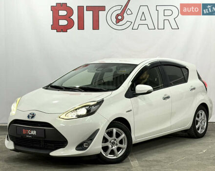 Білий Тойота Aqua, об'ємом двигуна 1.5 л та пробігом 87 тис. км за 13200 $, фото 5 на Automoto.ua