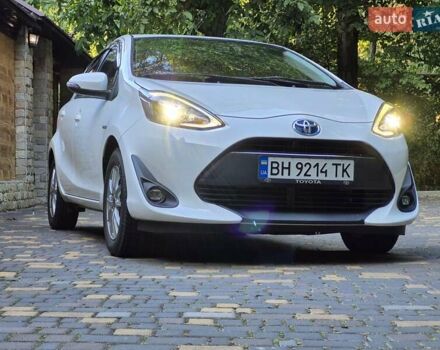 Білий Тойота Aqua, об'ємом двигуна 1.5 л та пробігом 80 тис. км за 12699 $, фото 15 на Automoto.ua