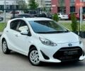 Білий Тойота Aqua, об'ємом двигуна 1.5 л та пробігом 38 тис. км за 13400 $, фото 1 на Automoto.ua