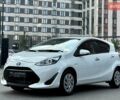 Білий Тойота Aqua, об'ємом двигуна 1.5 л та пробігом 38 тис. км за 13400 $, фото 5 на Automoto.ua