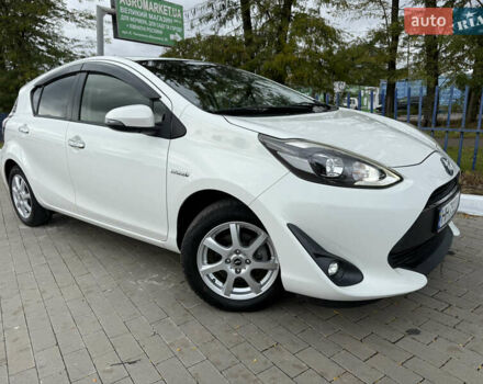 Білий Тойота Aqua, об'ємом двигуна 1.5 л та пробігом 86 тис. км за 12800 $, фото 22 на Automoto.ua